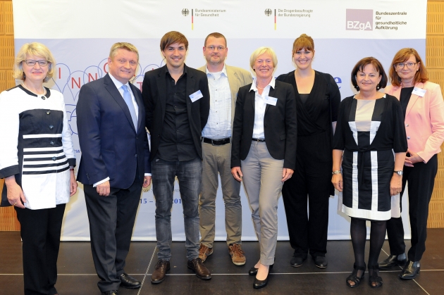 Foto der Preisträgerinnen  und Preisträger und der Auslober des Wettbewerbs, ©BZgA, Foto: Christian Hahn, Berlin