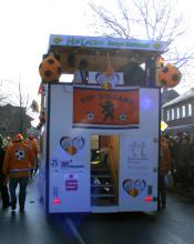 Karnevalswagen der Kolpingfamilie Riesenbeck im Bevergerner Karnevalsumzug "